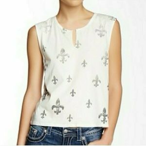 💥MISS ME💥LAST 1!🌸CLEARANCE!💥 sleeveless tee